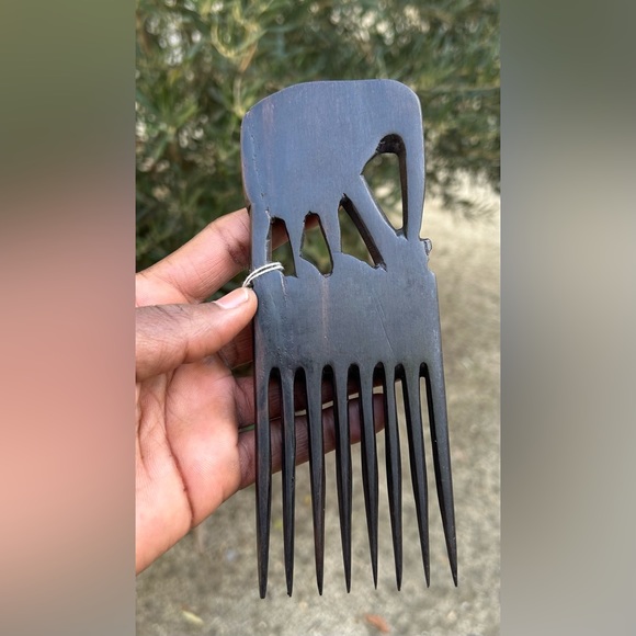 VTG Hand Carved Afro Pick Comb 🪮 🇧🇯 Sz 6.5”x2.5” - Picture 3 of 3